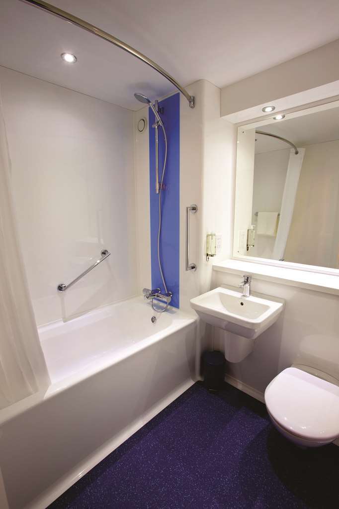 Travelodge Preston Central Pokoj fotografie